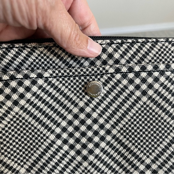 Lands’ End Black and White Houndstooth Wristlet Clutch Zipper Button accent EUC - Picture 7 of 10
